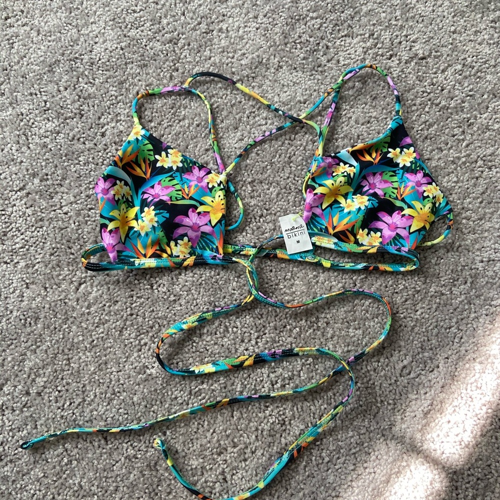 Moana loopy lightning top